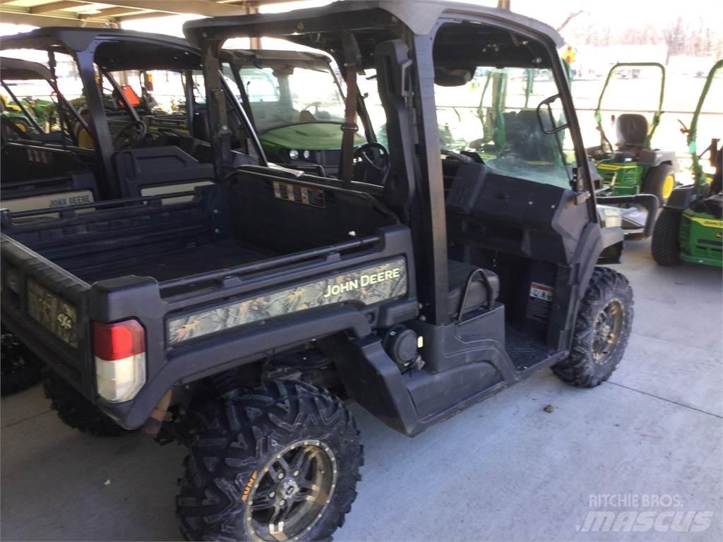 John Deere 835M Veicoli utilitari