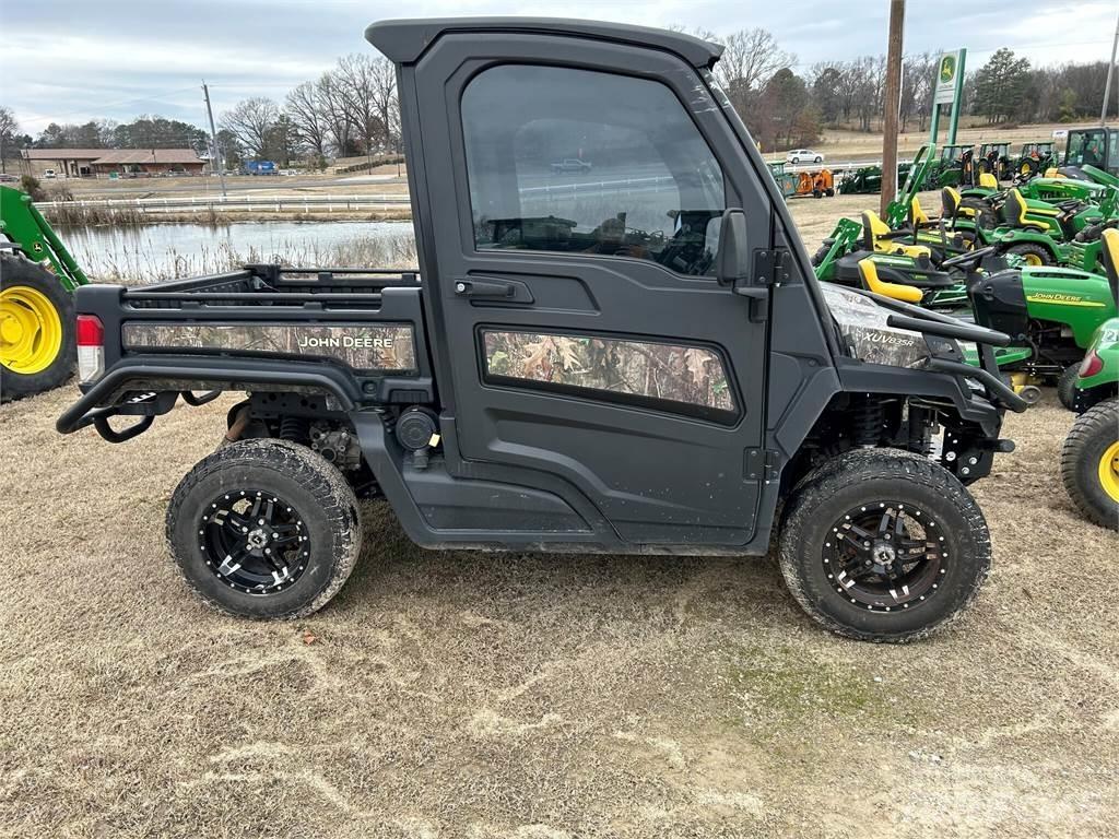 John Deere 835R Veicoli utilitari