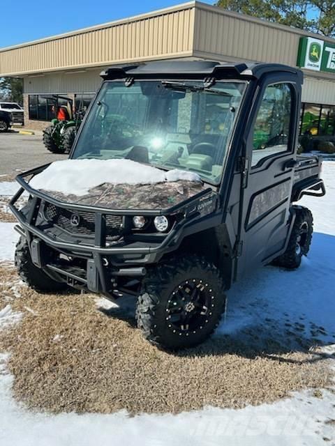 John Deere 835R Veicoli utilitari