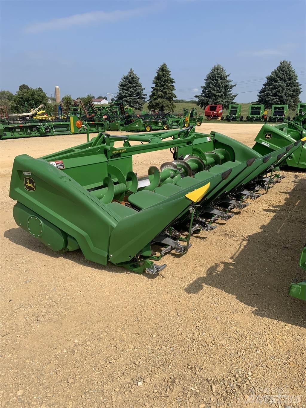 John Deere C8F Accessori per mietitrebbiatrici