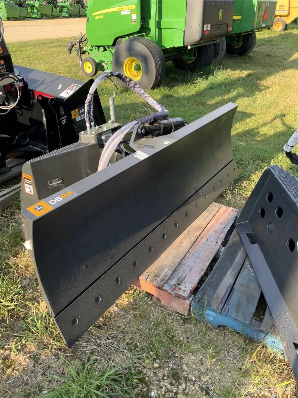 John Deere DB84 Costruzioni - Altro