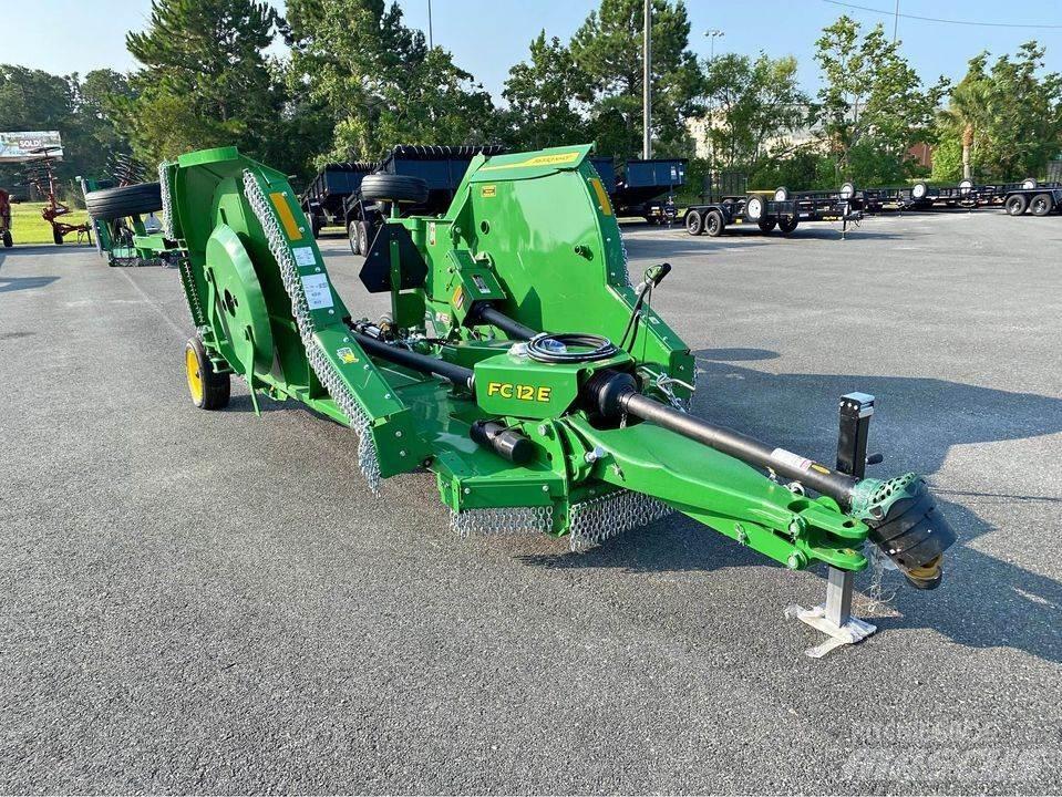 John Deere FC15E Trinciatrici, tagliatrici e srotolatrici per balle