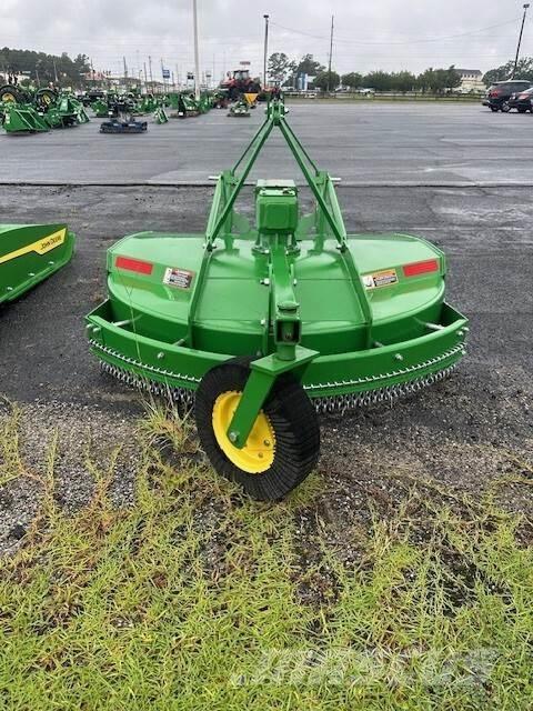 John Deere MX5 Trinciatrici, tagliatrici e srotolatrici per balle