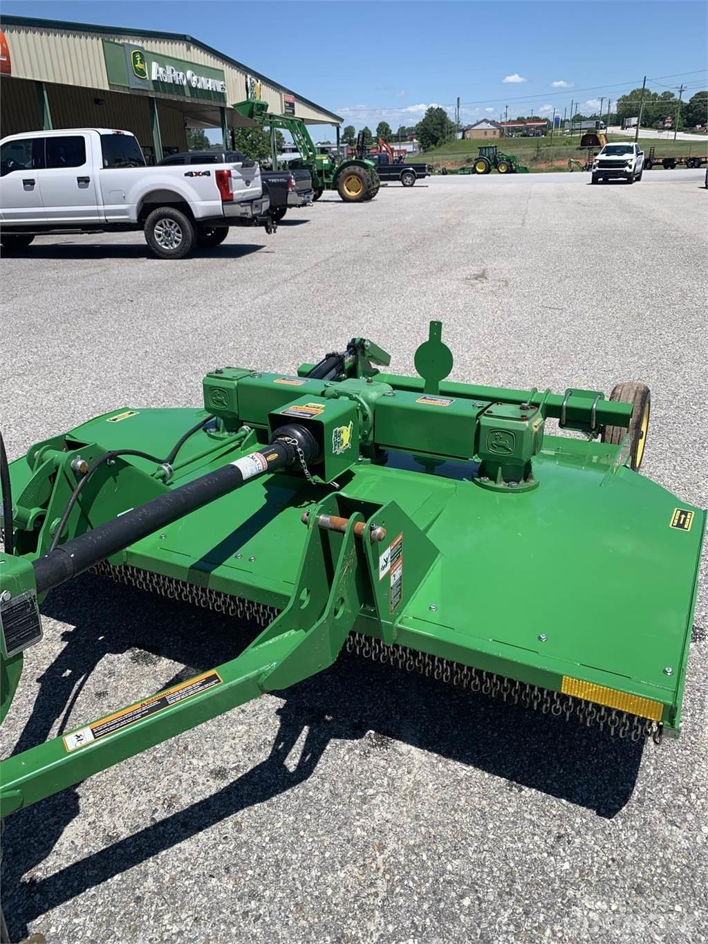 John Deere MX8 Trinciatrici, tagliatrici e srotolatrici per balle