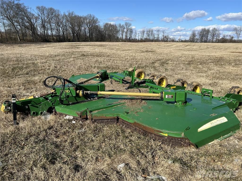 John Deere R20 Trinciatrici, tagliatrici e srotolatrici per balle