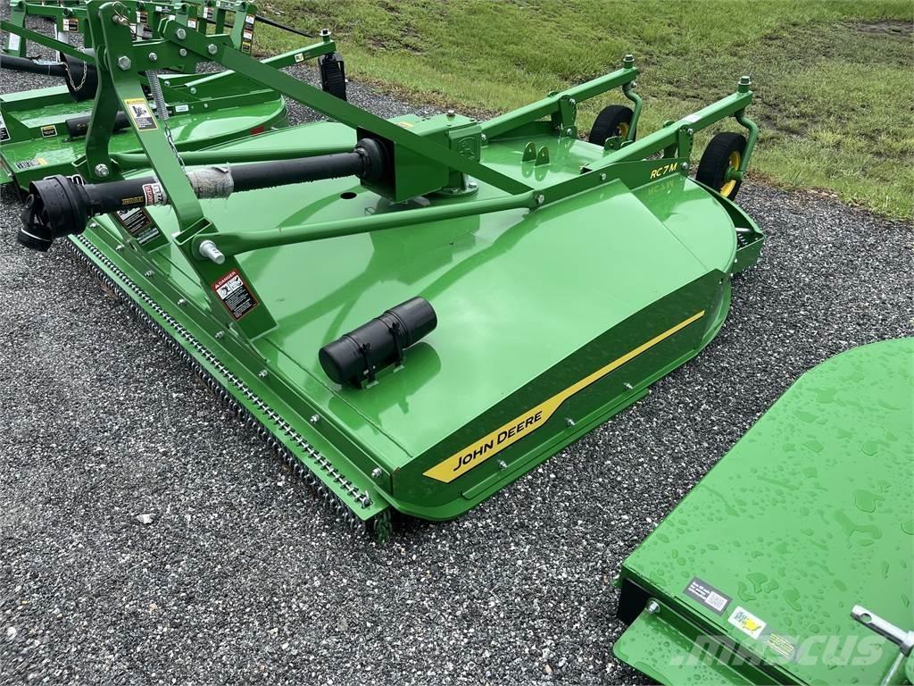 John Deere RC7M Trinciatrici, tagliatrici e srotolatrici per balle