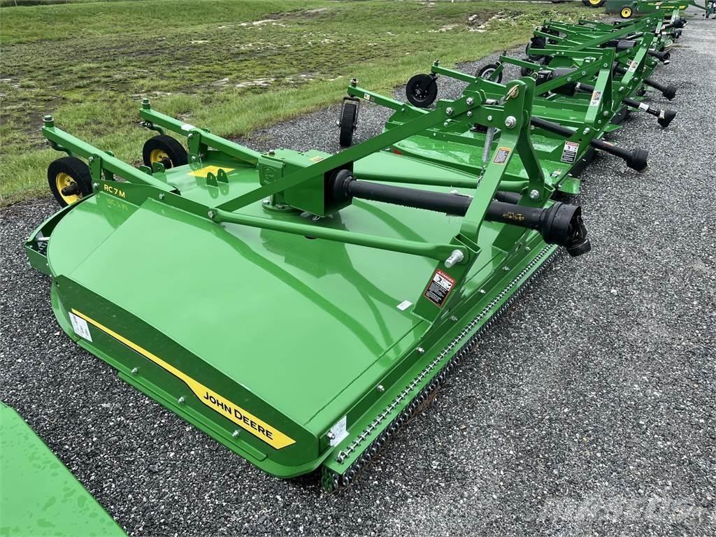 John Deere RC7M Trinciatrici, tagliatrici e srotolatrici per balle