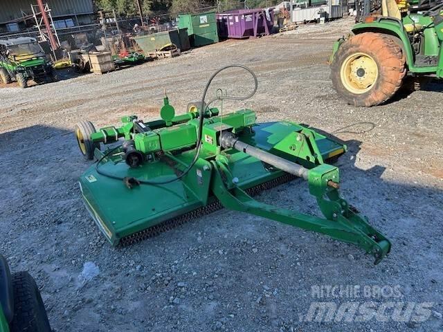 John Deere RC8M Trinciatrici, tagliatrici e srotolatrici per balle
