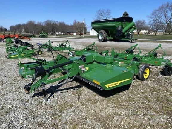 John Deere RC8M Trinciatrici, tagliatrici e srotolatrici per balle