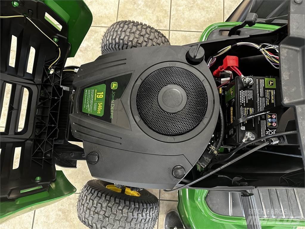 John Deere S110 Trattorini tagliaerba
