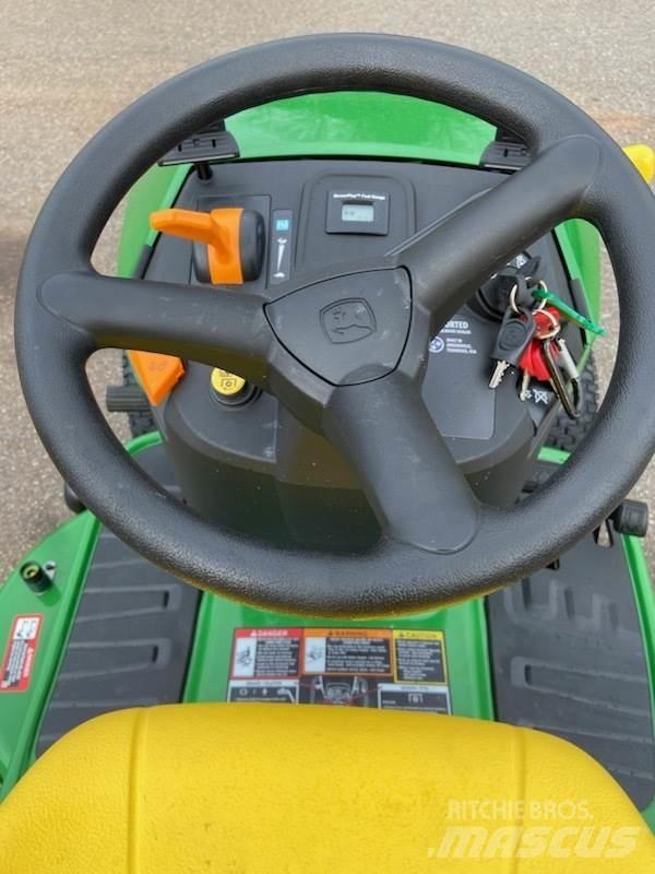 John Deere S120 Trattorini tagliaerba