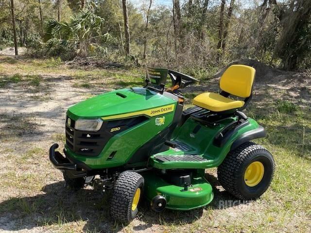 John Deere S130 Trattorini tagliaerba