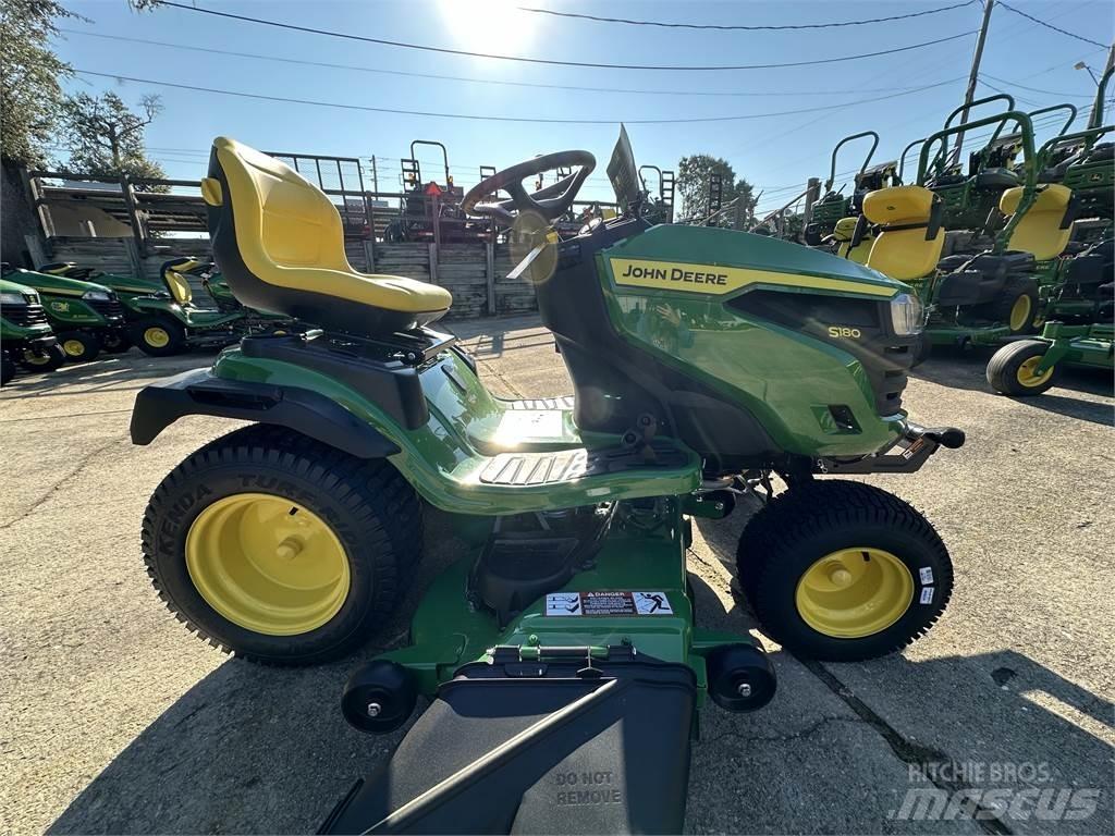 John Deere S180 Trattori compatti