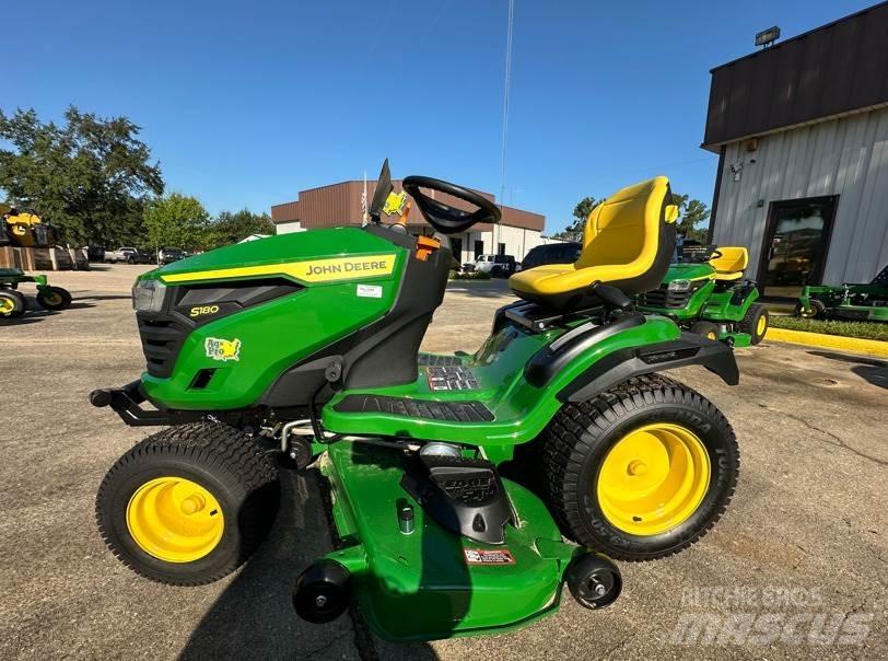 John Deere S180 Trattori compatti