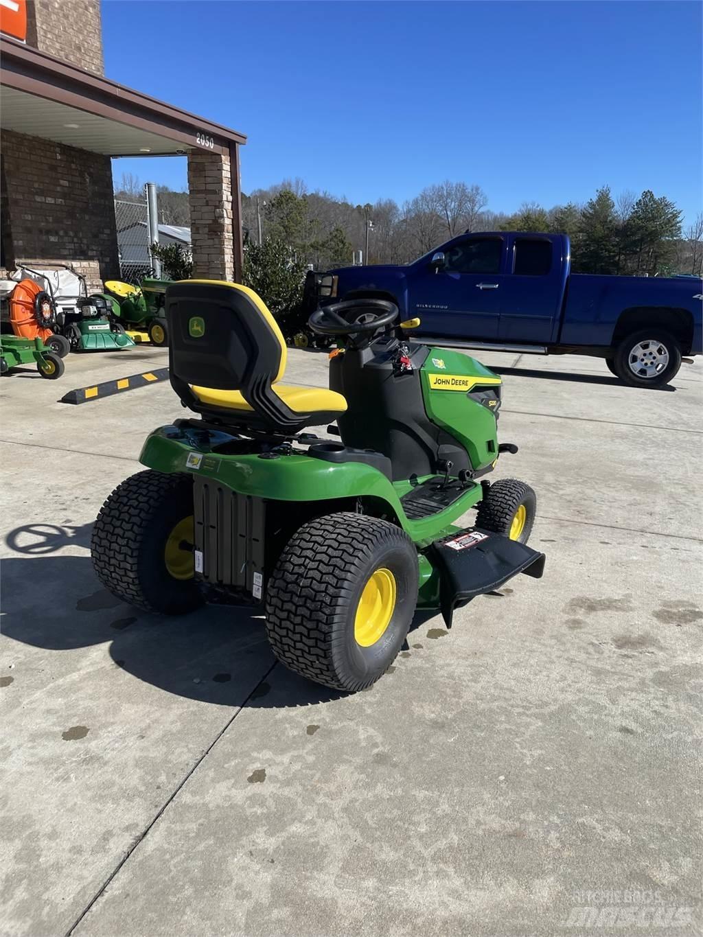 John Deere S220 Trattorini tagliaerba