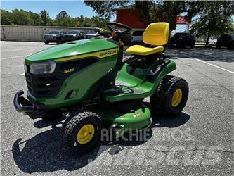 John Deere S220 Trattorini tagliaerba
