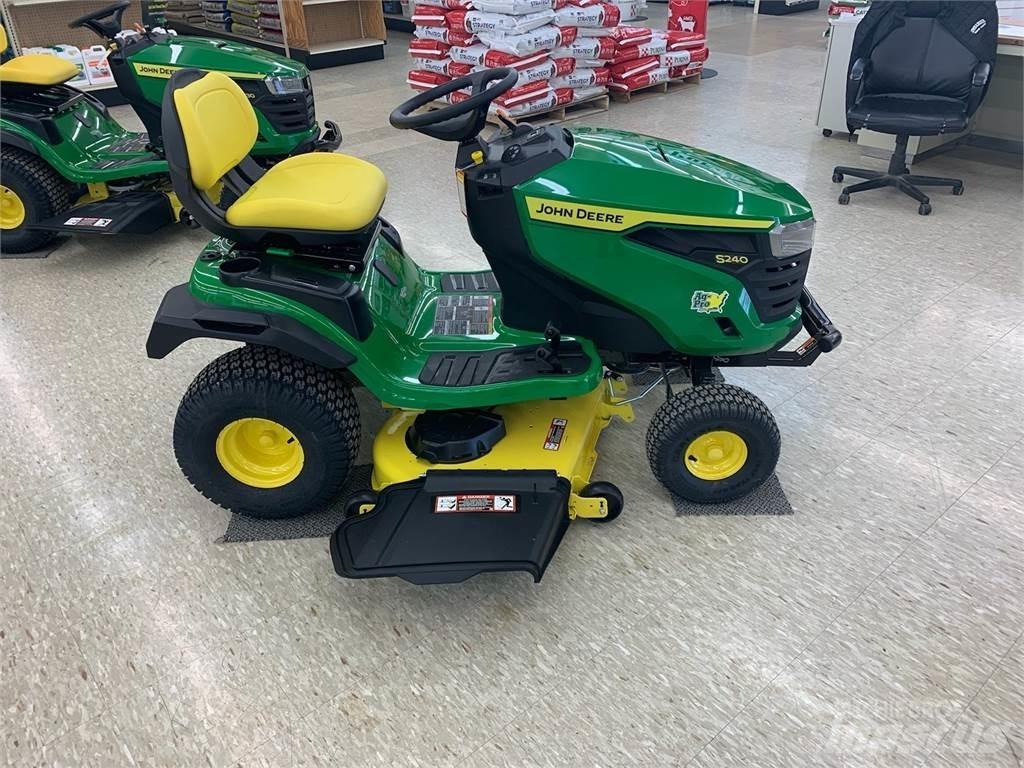 John Deere S240 Trattori compatti