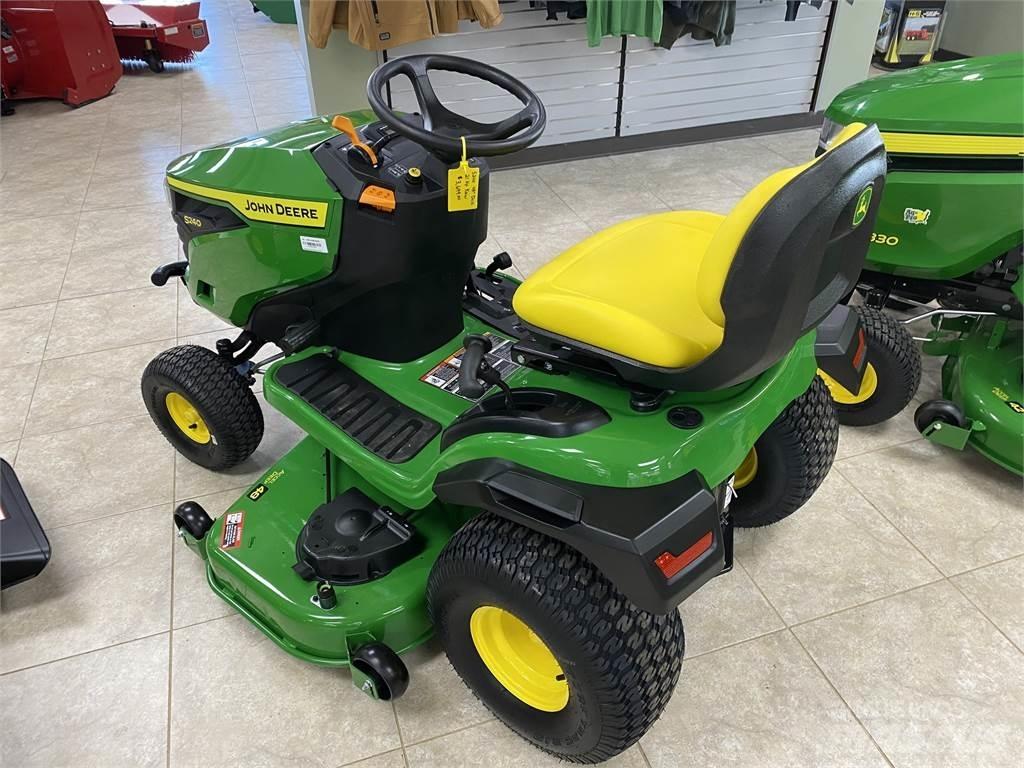 John Deere S240 Trattori compatti