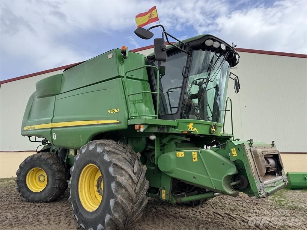 John Deere S560 Mietitrebbiatrici