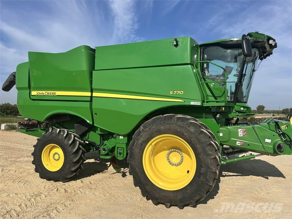 John Deere S770 Mietitrebbiatrici