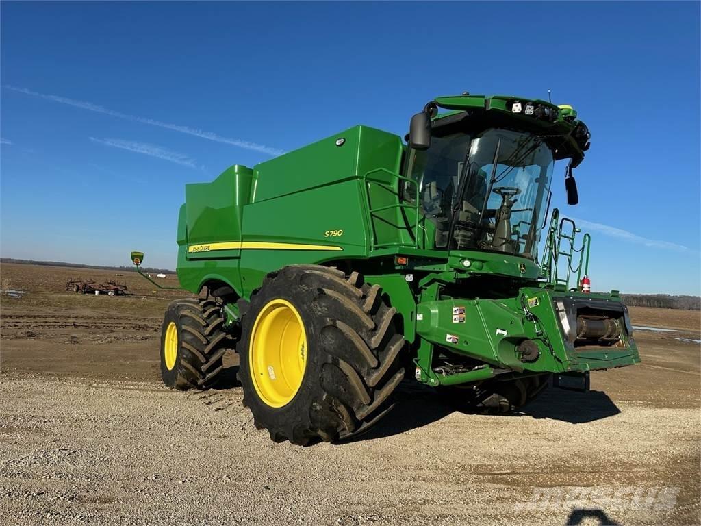 John Deere S790 Mietitrebbiatrici