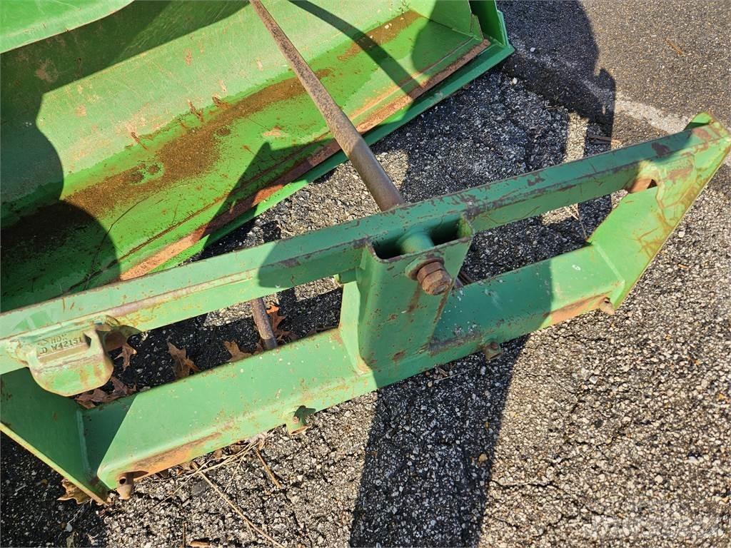 John Deere SE Altri macchinari per falciare e trinciare
