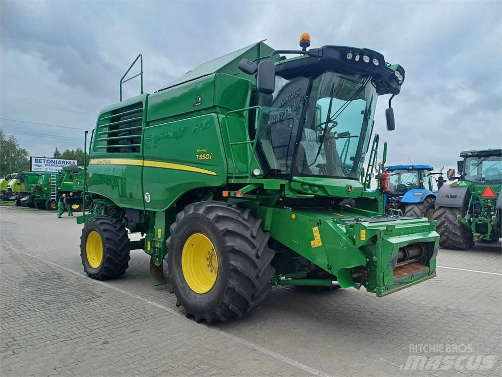 John Deere T550 Mietitrebbiatrici