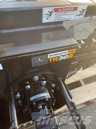 John Deere TR36 Scavafossi