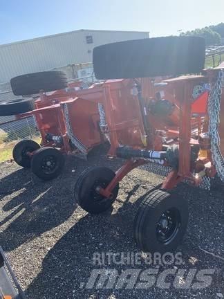 John Deere TS10 Trinciatrici, tagliatrici e srotolatrici per balle