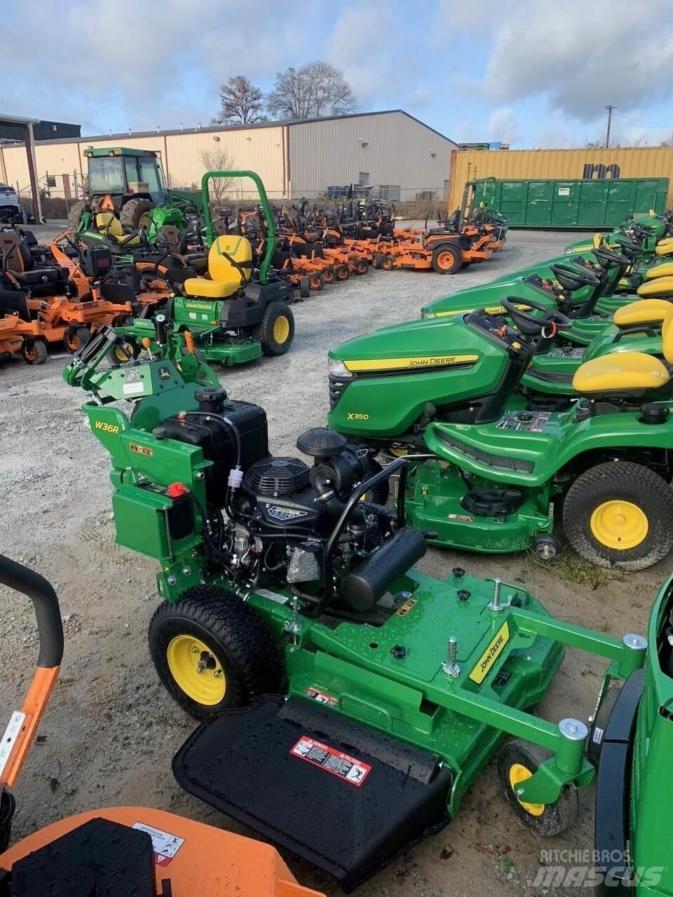 John Deere W36R Tosaerba a spinta