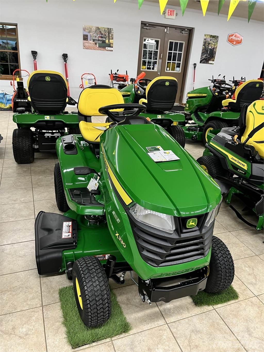 John Deere X330 Trattori compatti