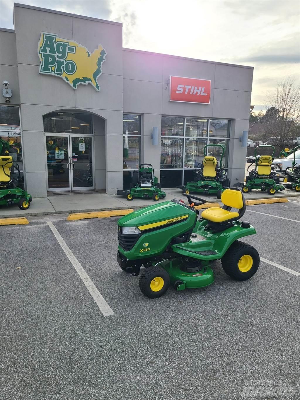 John Deere X330 Trattori compatti
