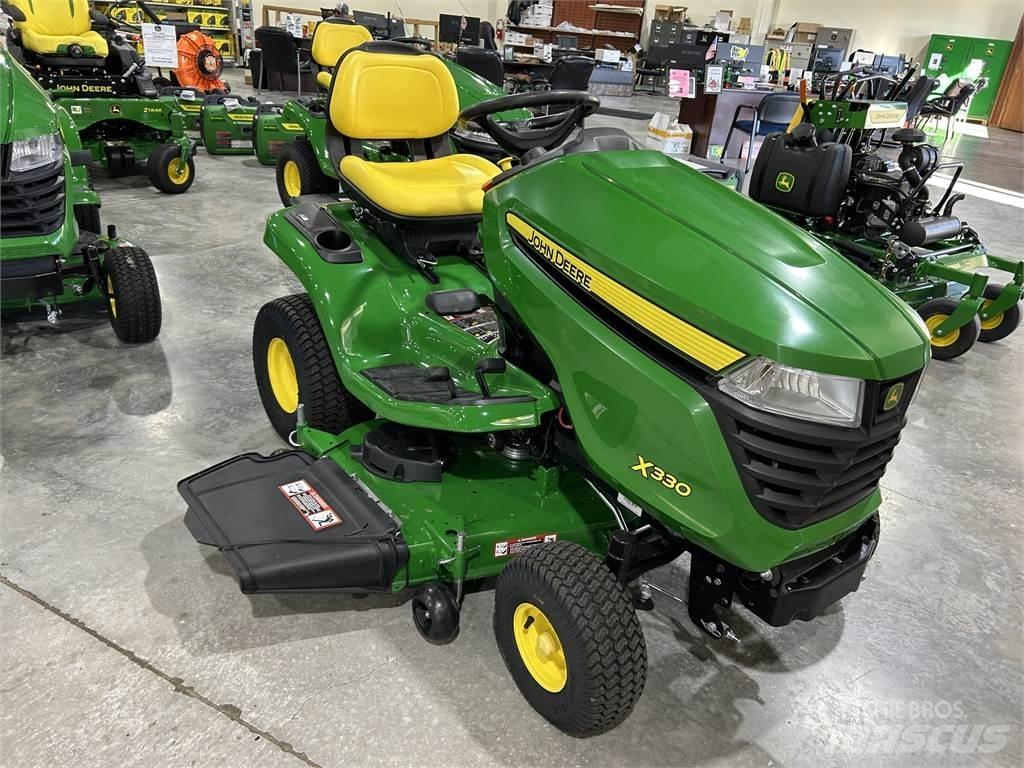 John Deere X330 Trattori compatti