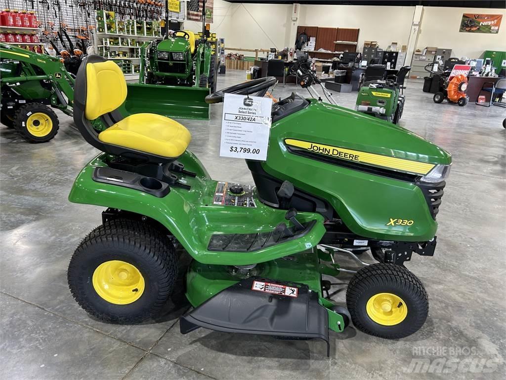 John Deere X330 Trattori compatti