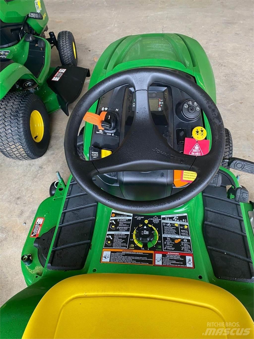 John Deere X330 Trattori compatti