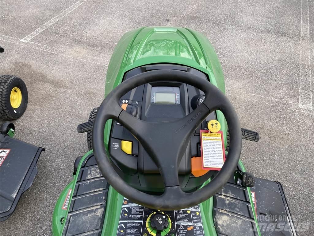 John Deere X330 Trattori compatti