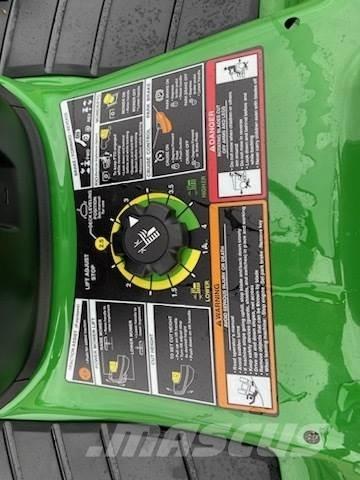 John Deere X370 Trattori compatti