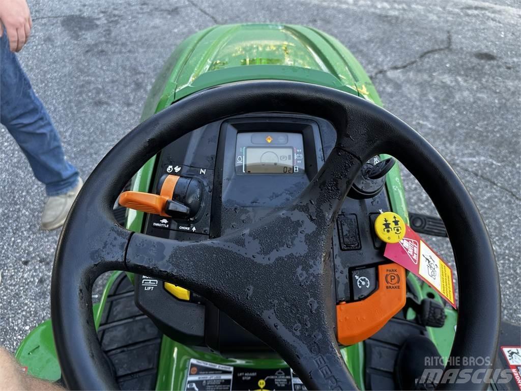 John Deere X380 Trattori compatti