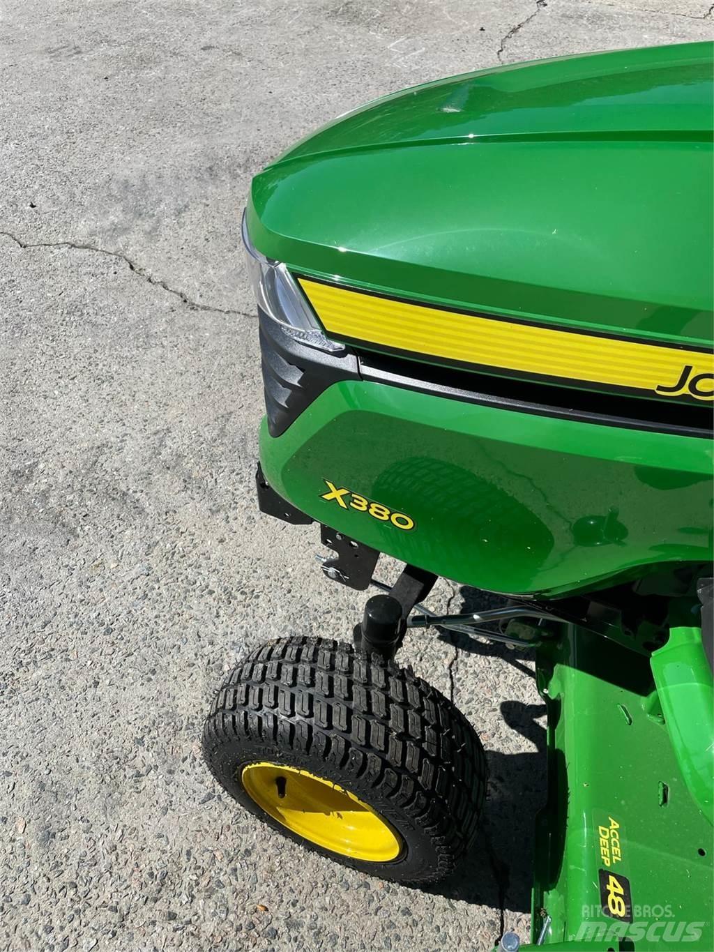 John Deere X380 Trattori compatti