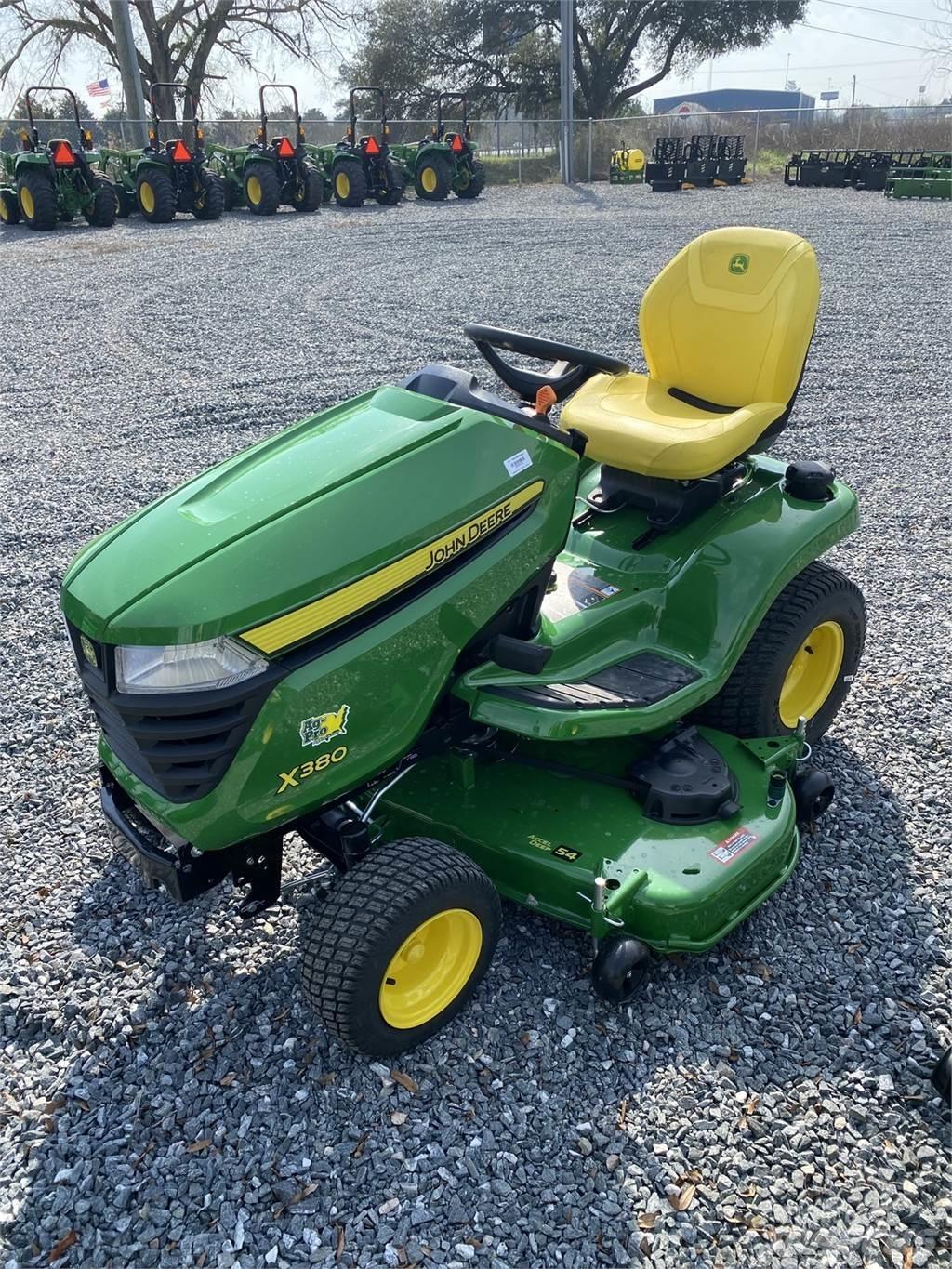 John Deere X380 Trattori compatti
