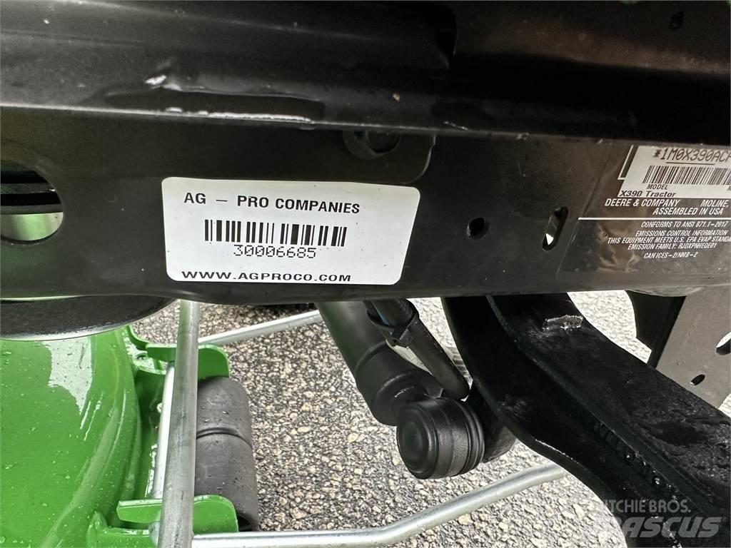 John Deere X390 Trattori compatti