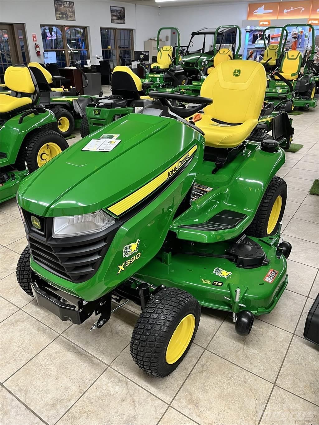 John Deere X390 Trattori compatti