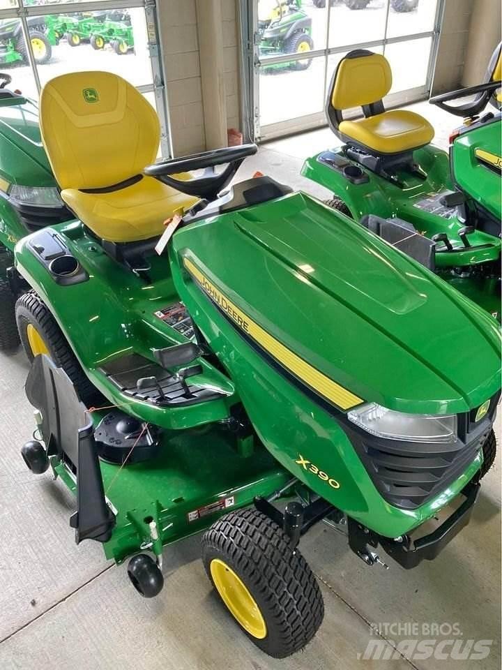 John Deere X390 Trattori compatti