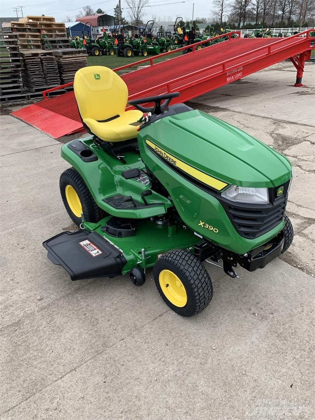 John Deere X390 Trattori compatti