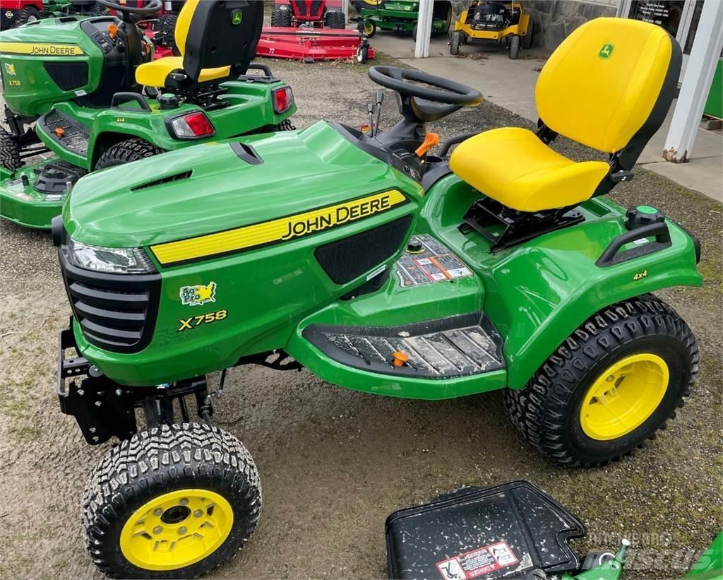 John Deere X758 Trattori compatti