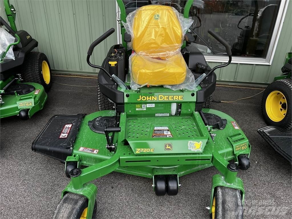 John Deere Z720E Tosaerba zero turn