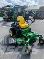 John Deere Z735E Tosaerba zero turn