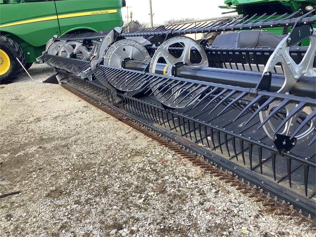 MacDon FD235 Accessori per mietitrebbiatrici