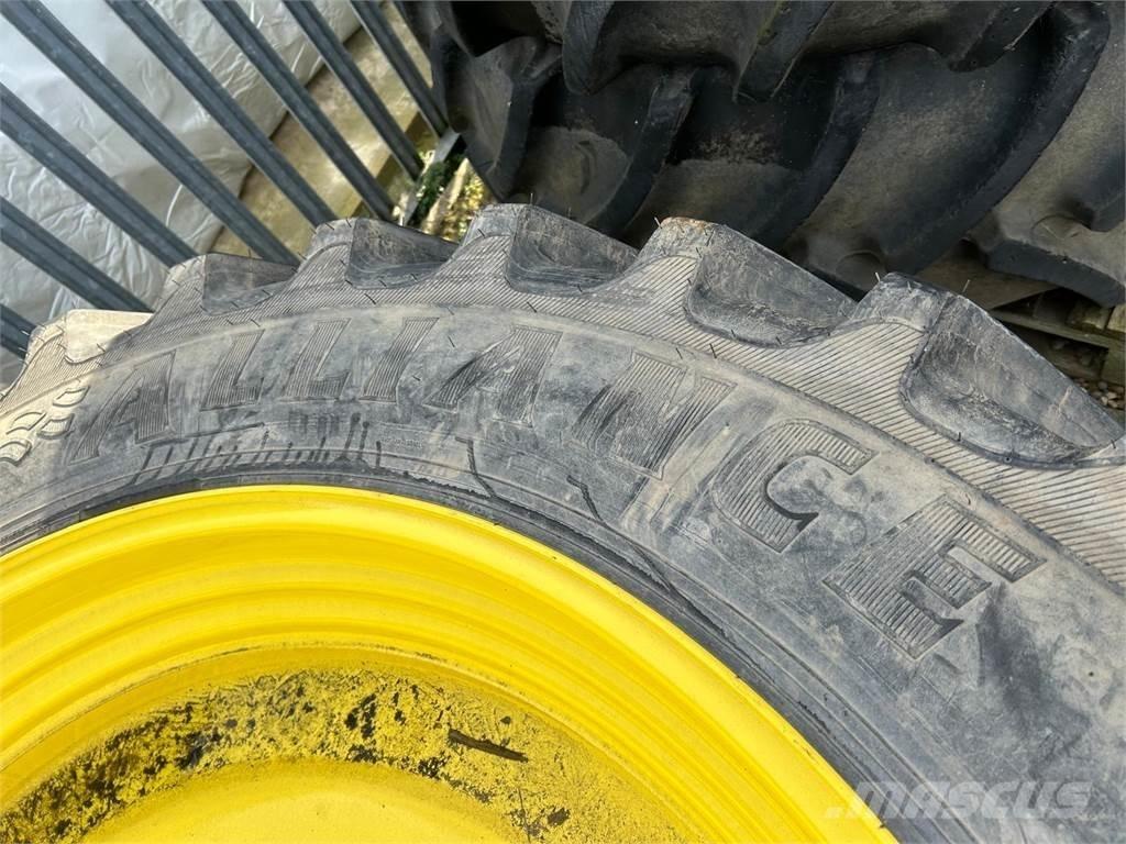  Row Crop Tyres Pneumatici, ruote e cerchioni