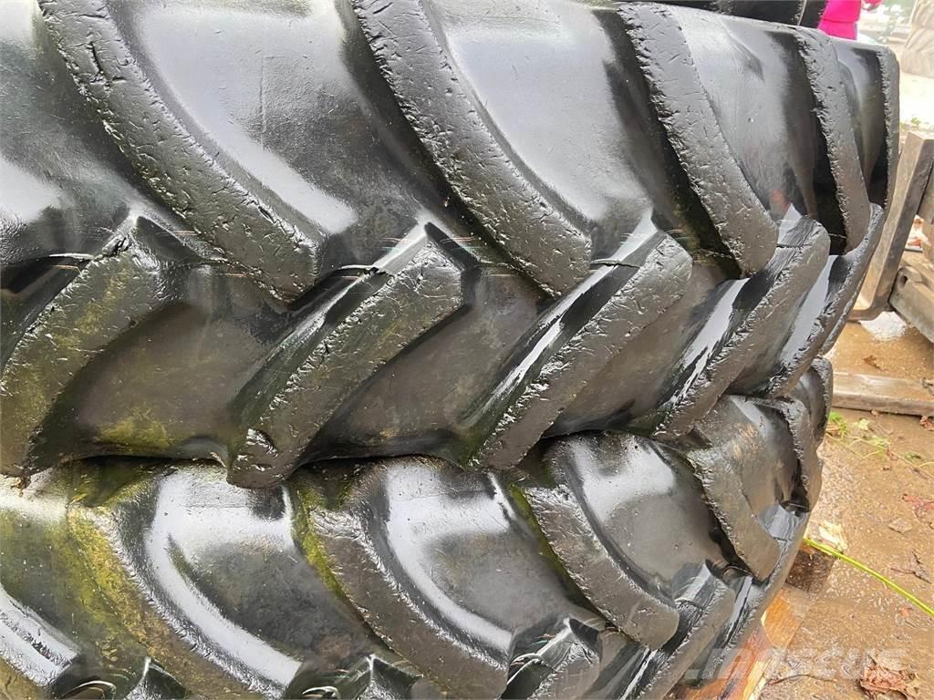  Row Crop Wheels Pneumatici, ruote e cerchioni